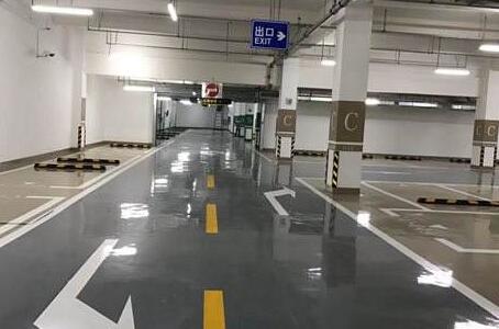 高質(zhì)量的車位劃線漆需要符合的基本特征有哪些？